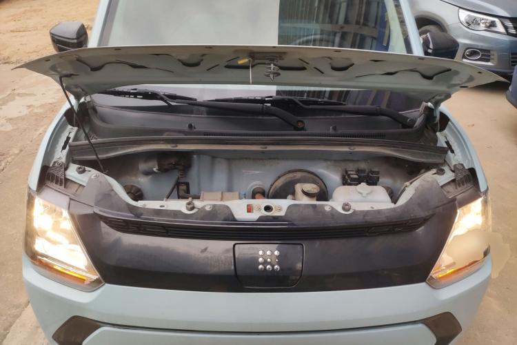 东风风光 风光MINIEV 2022款 实尚款 豪华型机舱底盘24