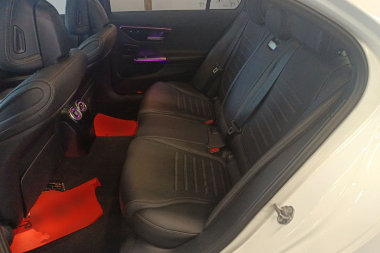 奔驰C级 2023款 C 260 L 运动版中控内饰21