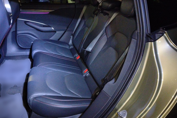 小米汽车 小米SU7 2024款 后驱长续航智驾版中控内饰7004