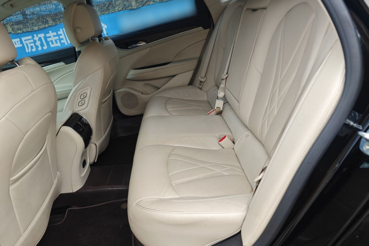 别克 君越 2022款 Avenir艾维亚 先享型中控内饰21