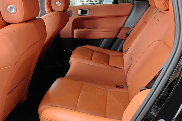 理想汽车 理想L6 2025款 Pro 智能焕新版中控内饰21