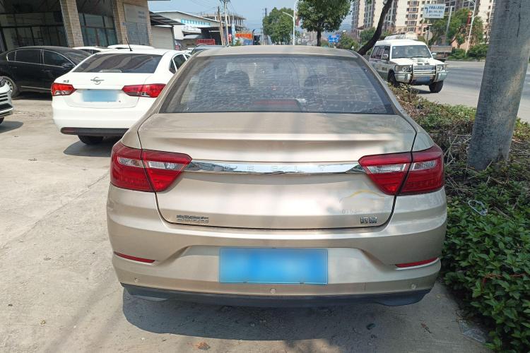 吉利汽车 远景 2020款 1.5L CVT超值版车身外观6