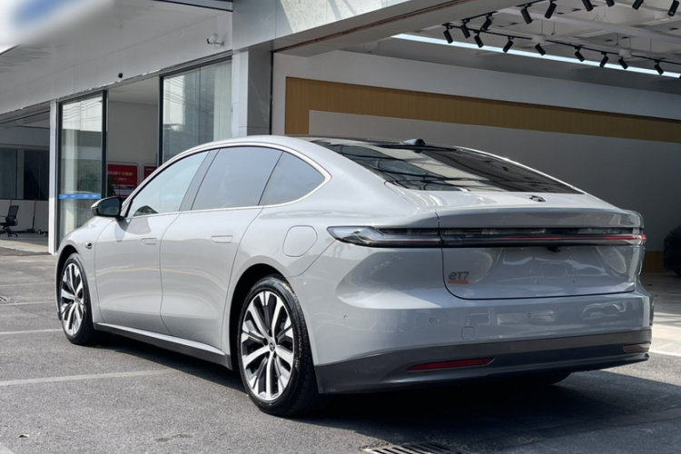 蔚来ET7 2022款 100kWh 首发版车身外观6011