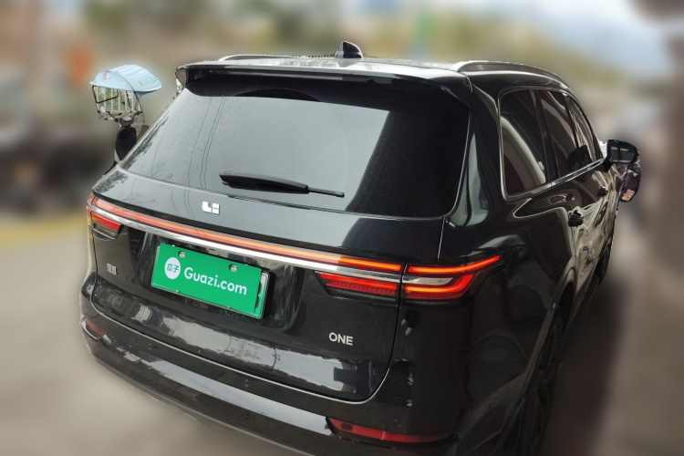 理想汽车 理想ONE 2021款 增程6座版车身外观7