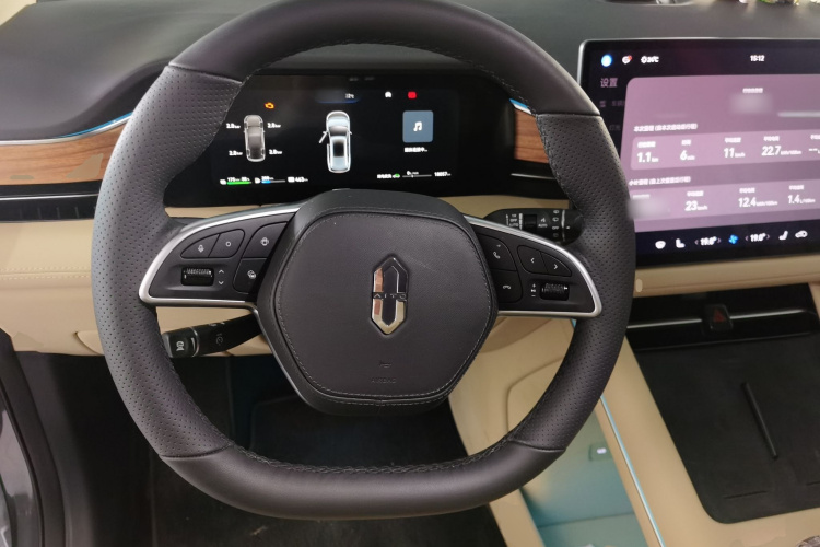 鸿蒙智行 问界M7 2022款 1.5T 四驱豪华版中控内饰13