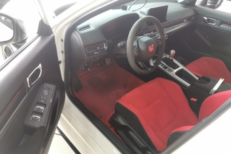 本田 思域(进口) 2023款 2.0T 420TURBO TYPE R中控内饰20