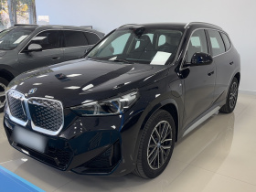 宝马iX1 2025款 eDrive25L M运动套装