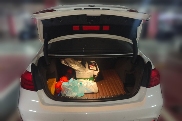 宝马3系 2019款 320Li M运动套装局部细节23