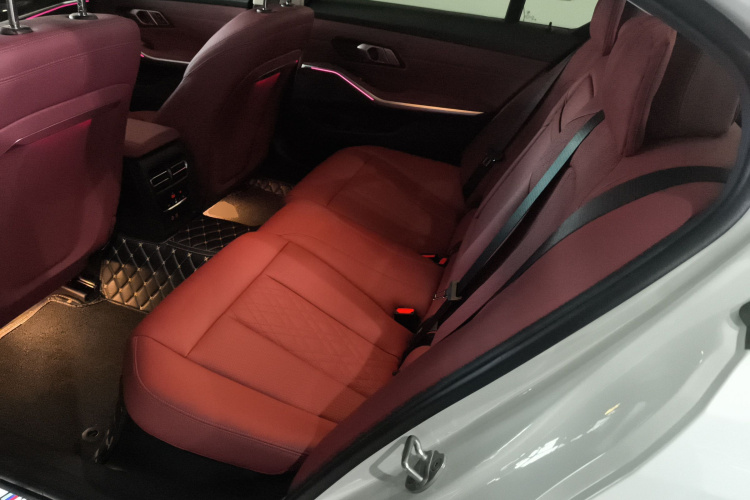 宝马3系 2023款 325Li M运动套装中控内饰7004