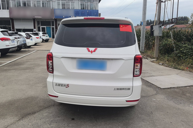 五菱汽车 五菱宏光 2021款 1.5L S标准型LAR车身外观6005