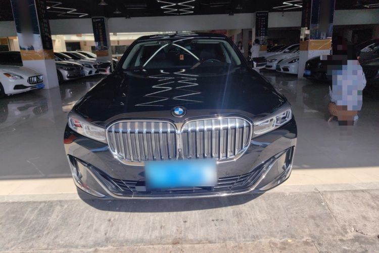 宝马7系 2019款 730Li 豪华套装车身外观6001