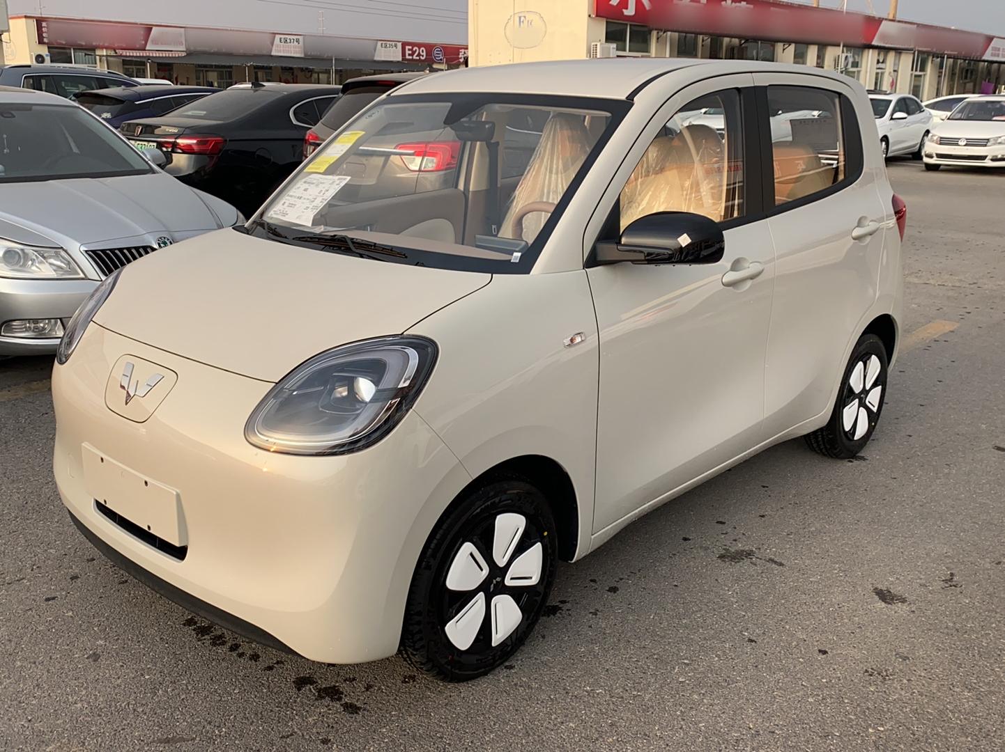 五菱汽车 宏光MINIEV 2025款 四门版 进阶款