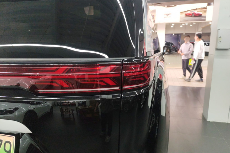 腾势D9 2022款 DM-i 970 四驱旗舰型车身外观6006