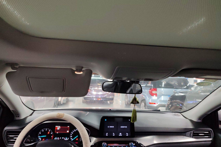 福特 福克斯 2020款 三厢 EcoBoost 180 自动锋潮型局部细节22