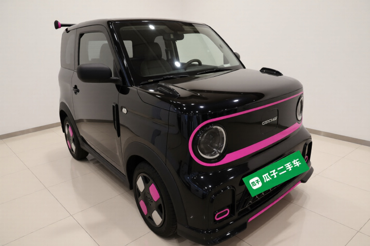 吉利银河 2024款 200km 熊猫卡丁车身外观3