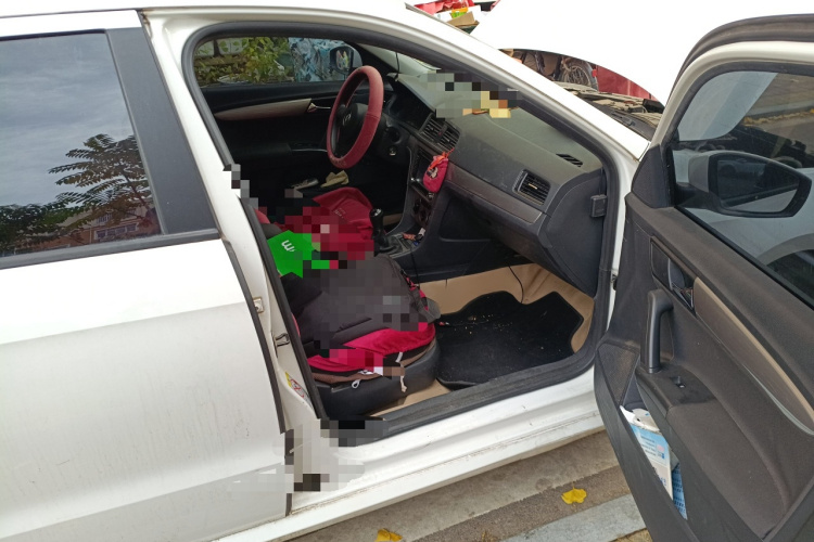 大众 朗逸 2013款 改款经典 1.6L 手动风尚版局部细节9005