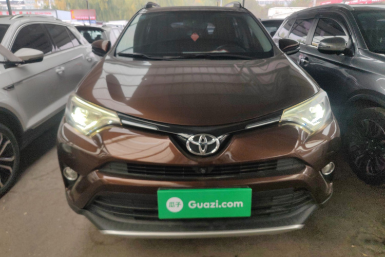 丰田 RAV4荣放 2016款 2.5L 自动四驱精英版车身外观6001