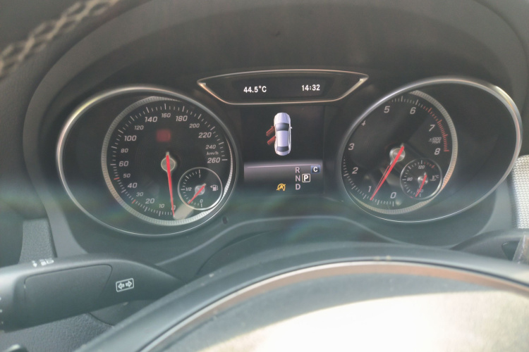 奔驰CLA 2017款 CLA 200 时尚型局部细节14