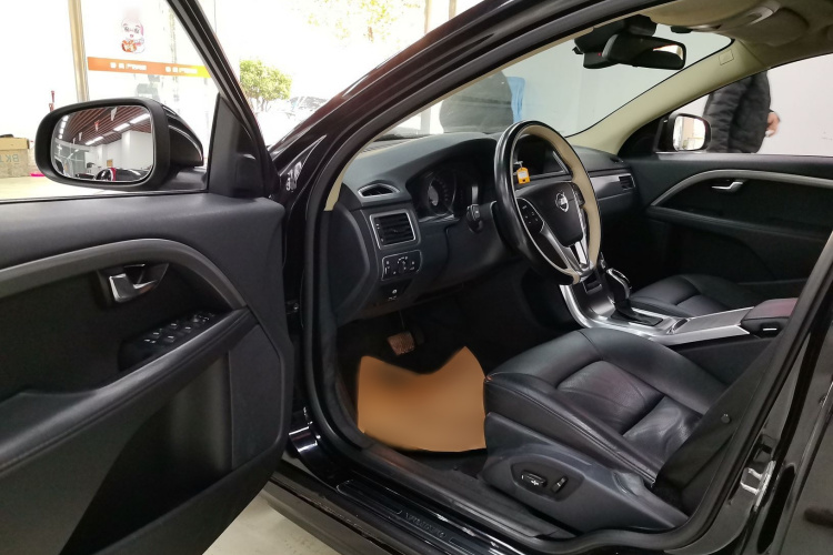 沃尔沃S80L 2014款 2.0T T5 智逸版中控内饰7002