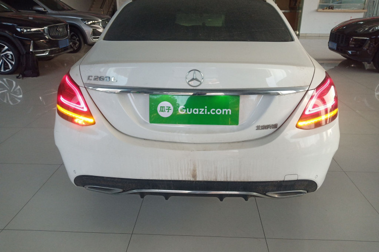 奔驰C级 2021款 C 260 L 运动版车身外观6