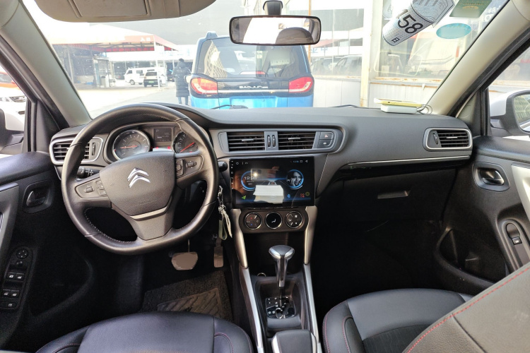 雪铁龙C3-XR 2015款 1.6L 自动先锋型中控内饰12