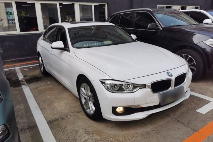 宝马3系 2017款 320Li 时尚型车身外观3