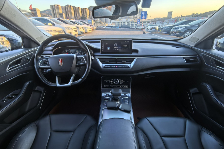 红旗H5 2020款 1.8T 自动智联旗韵版中控内饰7002