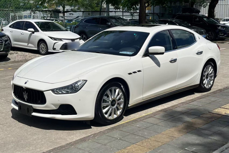 玛莎拉蒂 Ghibli 2014款 3.0T 标准版车身外观6006