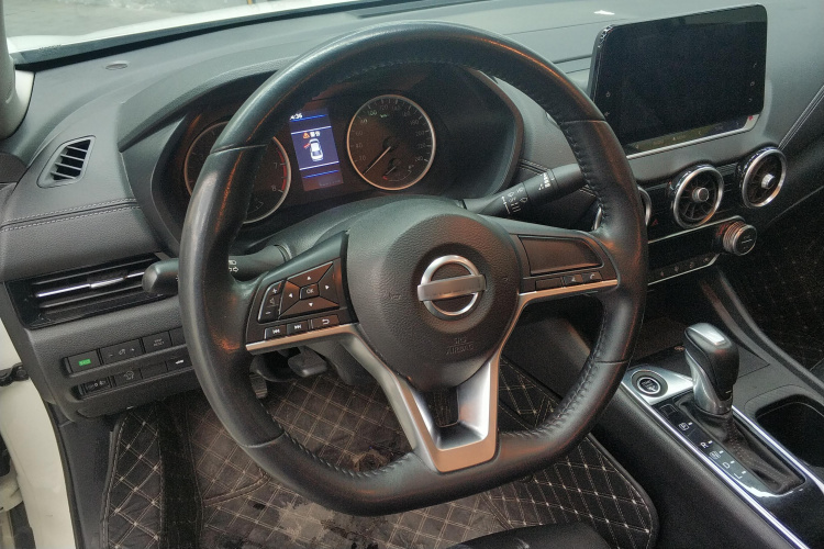 日产 轩逸 2021款 1.6L XL CVT悦享版中控内饰13