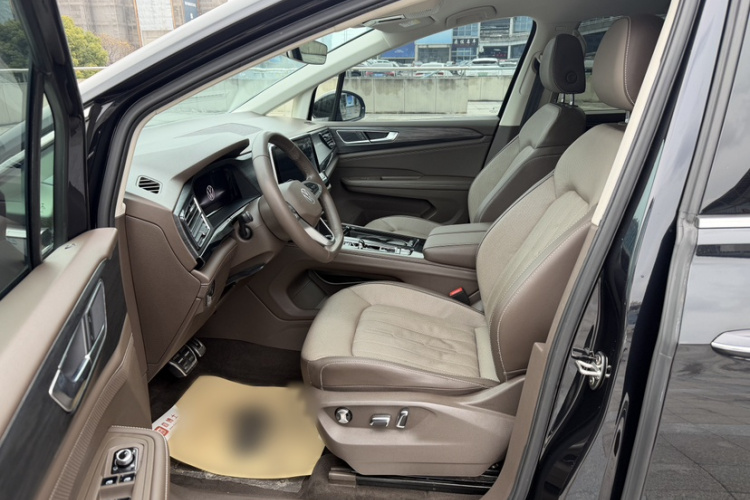 大众 威然 2022款 380TSI 尊驰版局部细节19