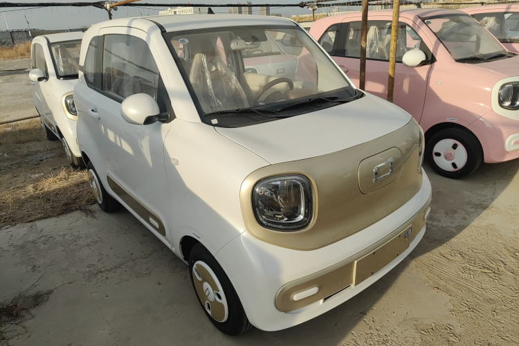 奔腾小马 2026款 222km 萌趣马 Plus车身外观3