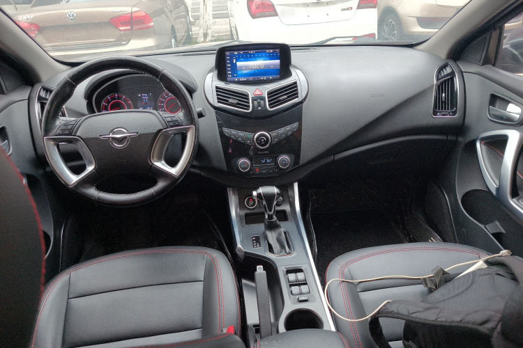 海马S5 2018款 1.5T CVT尊贵型中控内饰12