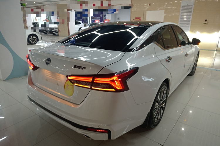 日产 天籁 2022款 2.0L XL-TLS 悦享版车身外观6005