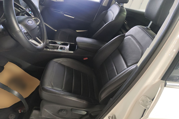 福特 翼虎 2018款 EcoBoost 180 两驱铂翼型中控内饰19