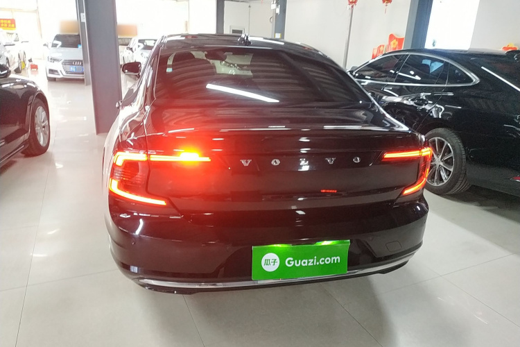 沃尔沃S90 2024款 B5 智远豪华版车身外观6