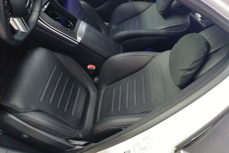 奔驰C级 2023款 改款二 C 260 L 运动版局部细节19