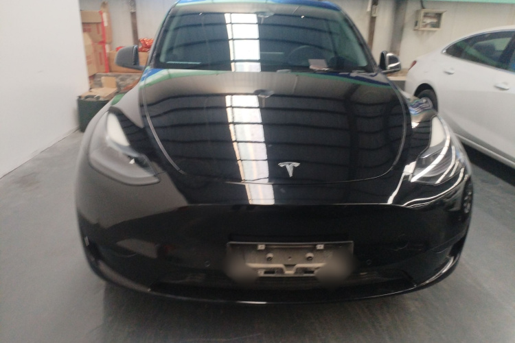 特斯拉 Model Y 2022款 改款 后轮驱动版车身外观2