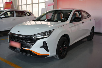 东风风神 奕炫 2025款 1.5L 荣耀版