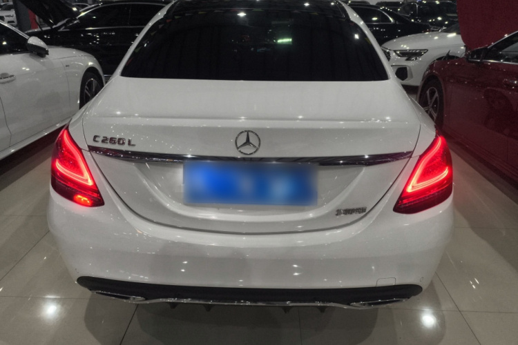 奔驰C级 2020款 改款 C 260 L 运动版车身外观6
