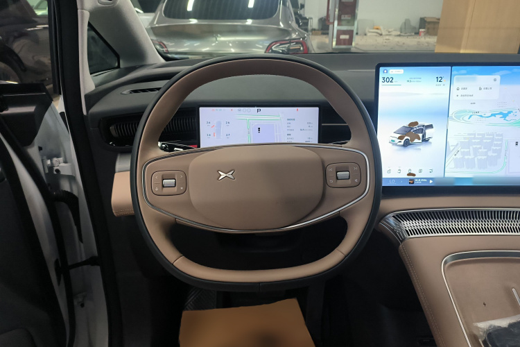 小鹏X9 2025款 740超长续航 Max中控内饰13