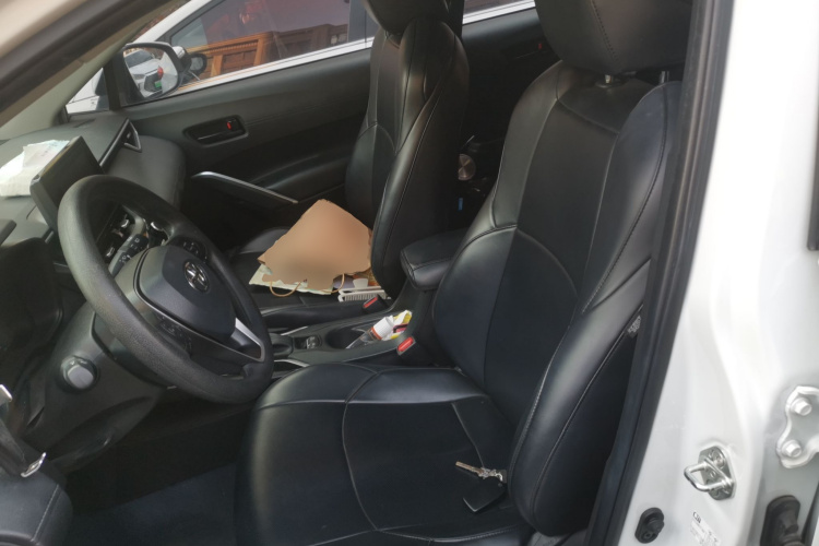 丰田 锋兰达 2022款 2.0L CVT领先版中控内饰19