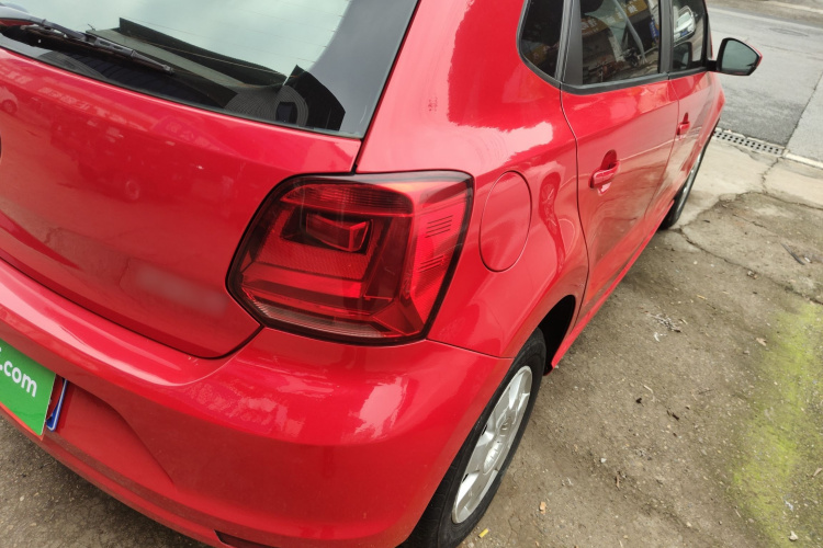 大众 Polo 2016款 1.4L 手动风尚型车身外观9