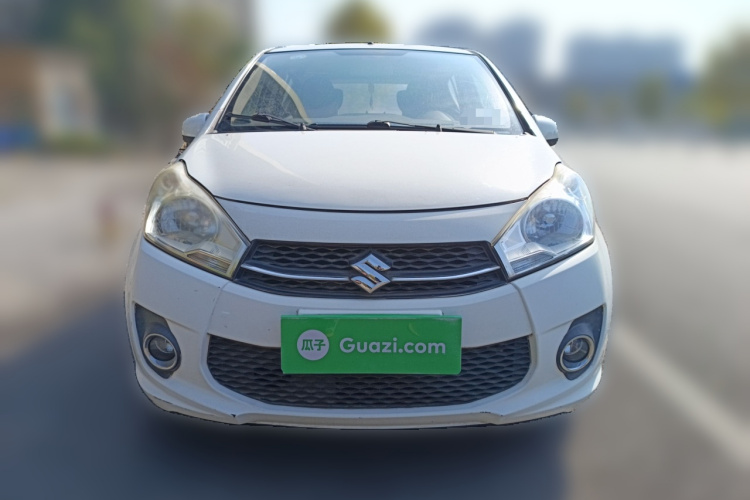 铃木 奥拓 2013款 1.0L 自动豪华型车身外观2