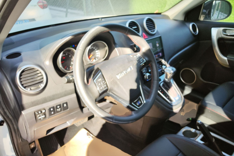 哈弗H6 2016款 升级版 1.5T 自动两驱精英型中控内饰13