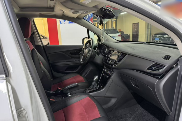 别克 昂科拉 2017款 18T 自动两驱都市精英型中控内饰7002