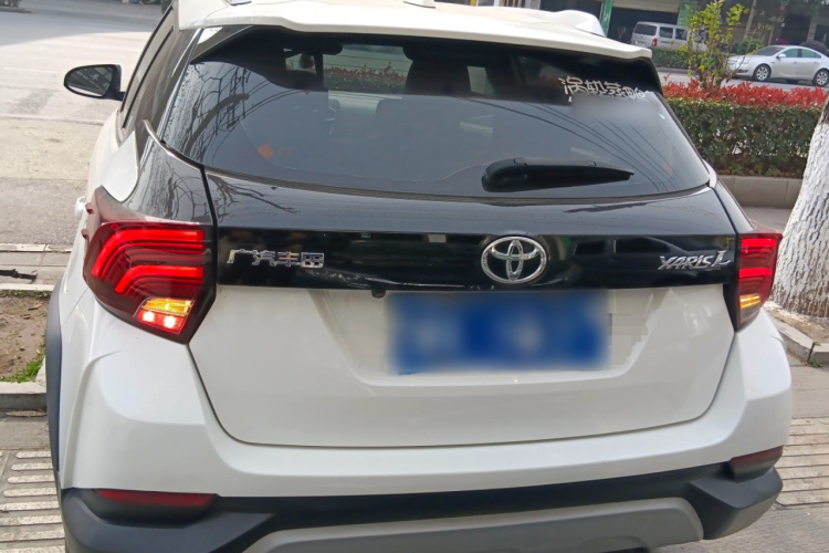 丰田 YARiS L 致炫 2021款 致炫X 1.5L CVT尊贵版车身外观6