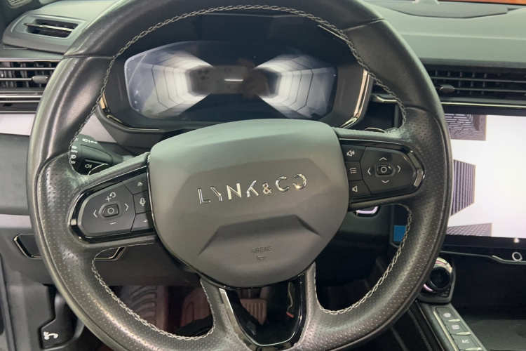 领克01 2021款 2.0TD 四驱暗夜版局部细节13