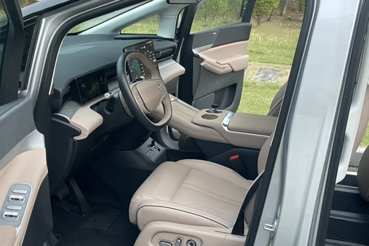 小鹏X9 2024款 702超长续航Max局部细节19