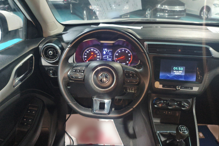 名爵ZS 2017款 1.5L 手动精英版中控内饰13