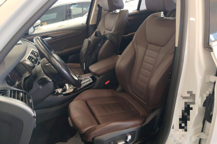 宝马X3 2020款 xDrive28i 豪华套装中控内饰19